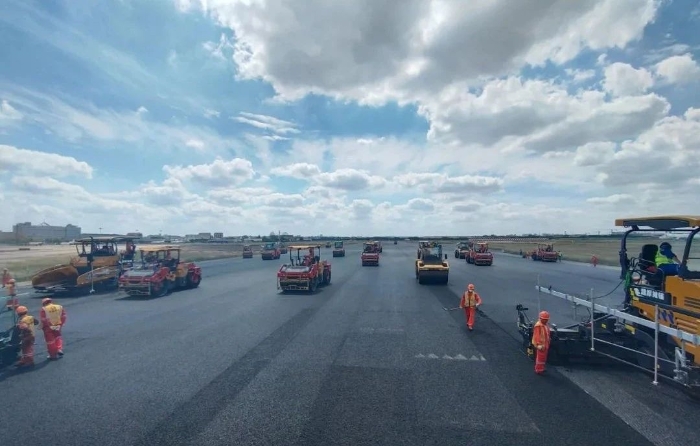 15天、26.6万平方米、45000吨！难！难！难！战！战！战！