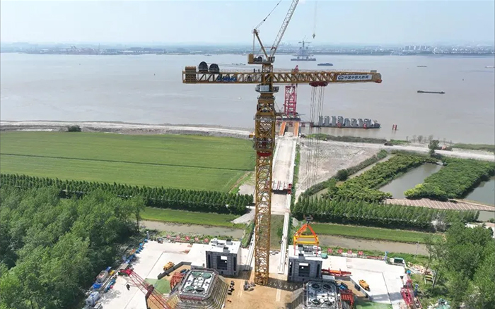 【媒体聚焦】世界最大跨径桥梁群！央媒一次次把镜头对准冰球突破mg