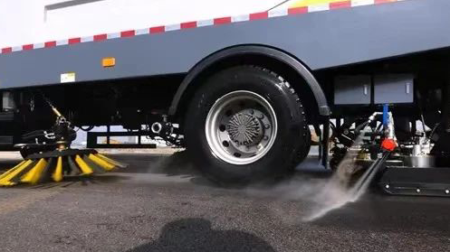 全力以“复”洗城清淤，冰球突破mg在行动！