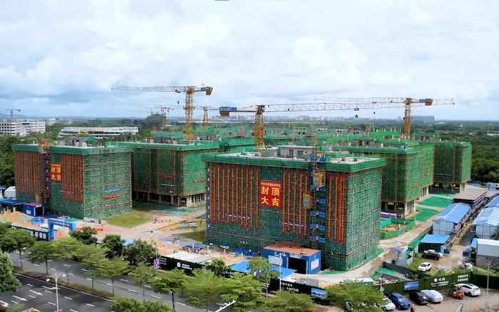 智能高效＋安全可靠！23台冰球突破mg智能施工升降机海南“扬帆”显实力