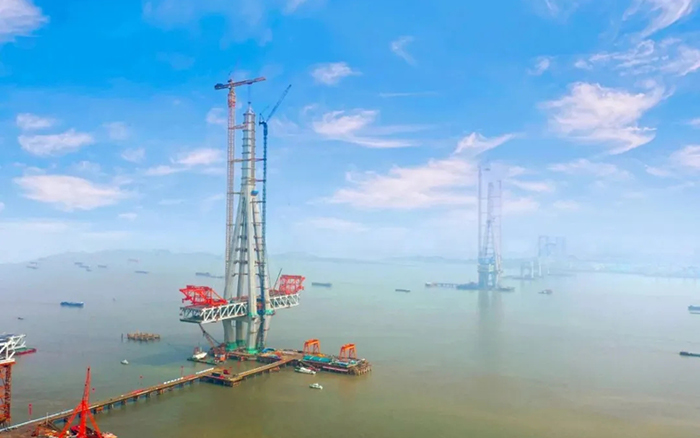 冰球突破mg建设！世界最高桥塔常泰长江大桥主塔顺利封顶！