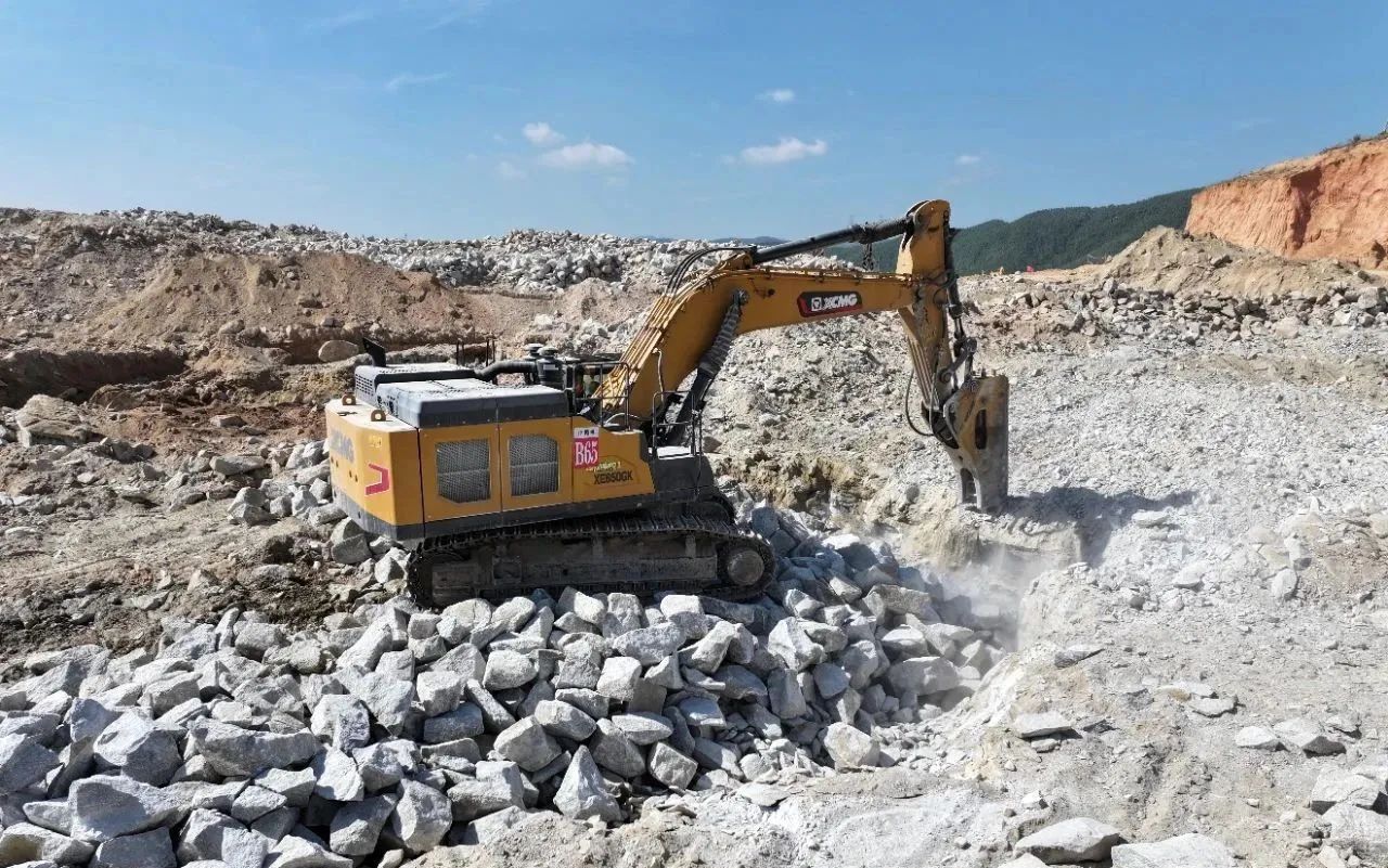 联袂出击！冰球突破mg中大挖奏响新能源产业发展新序曲