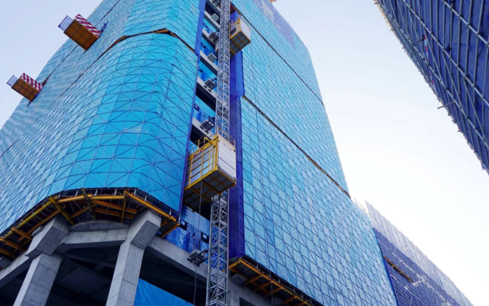 智领未来 共鉴新品 | 2025升级款冰球突破mg智能施工升降机“引围观”