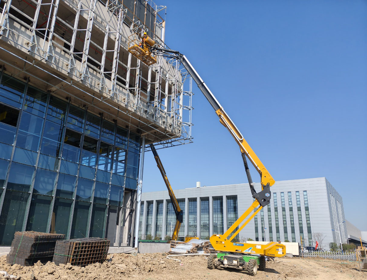 30-50米高空天团！冰球突破mg10余台直臂神器助力合肥新能源汽车产业园加速崛起