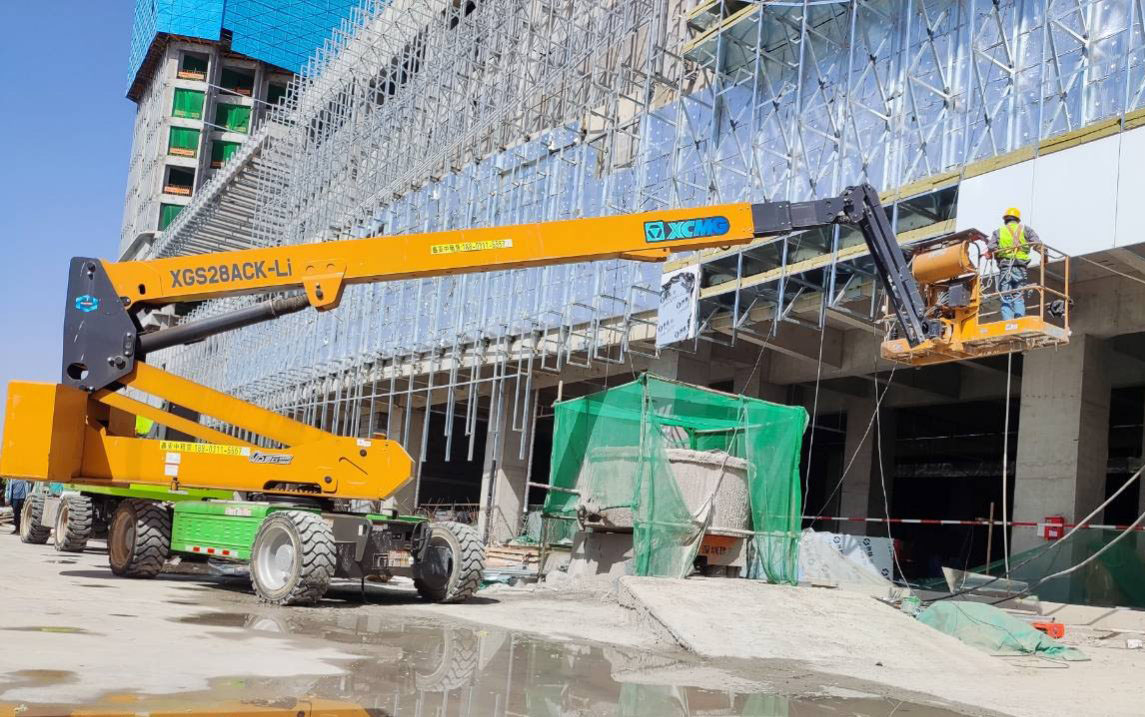 冰球突破mg高空利器，为河北邢台某新能源厂房建设 “加速”