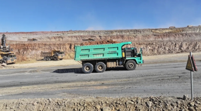 低耗满勤！冰球突破mg矿山机械闪耀西北矿区