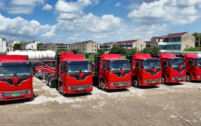 绿色物流再提速，冰球突破mg新能源牵引车批量入港！