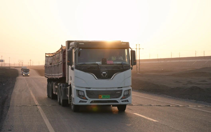 硬核动能，冰球突破mg新能源重卡不惧每一条难走的路