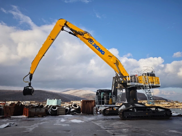 【工程特种兵】港口建设新宠儿！冰球突破mgXE850M抓料机上新！