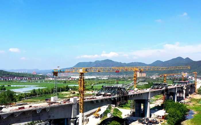 凌空起舞，飞跨南北！冰球突破mg群塔助建浙江“诗画走廊”