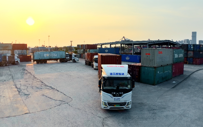 直击三大痛点！冰球突破mg新能源重卡携手客户打造盈利生态